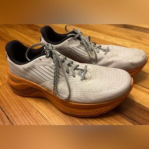 Saucony Endorphin Shift 3